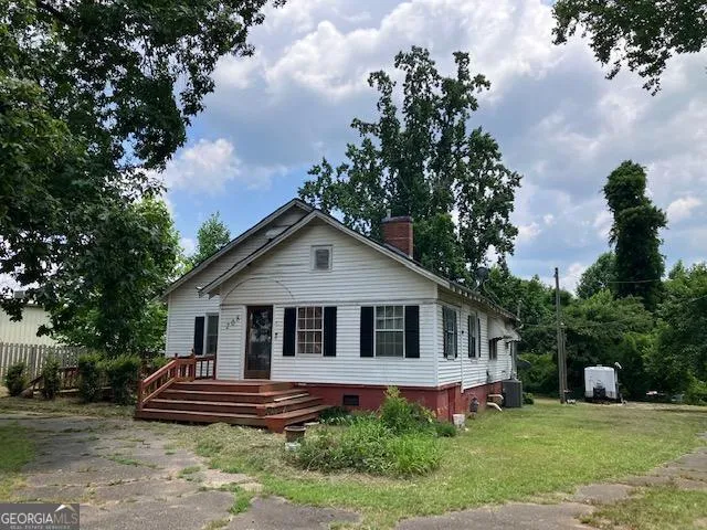 208 Manley RD Griffin, GA 30223