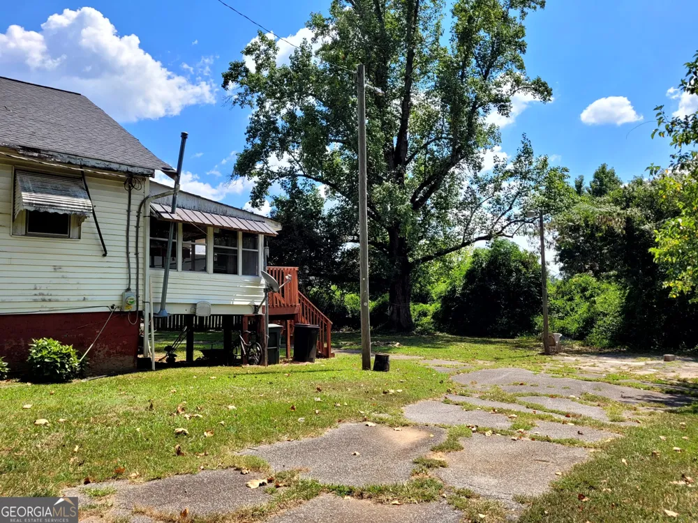 208 Manley RD Griffin, GA 30223