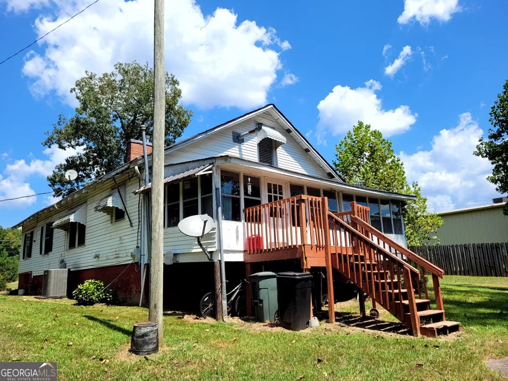 208 Manley RD Griffin, GA 30223