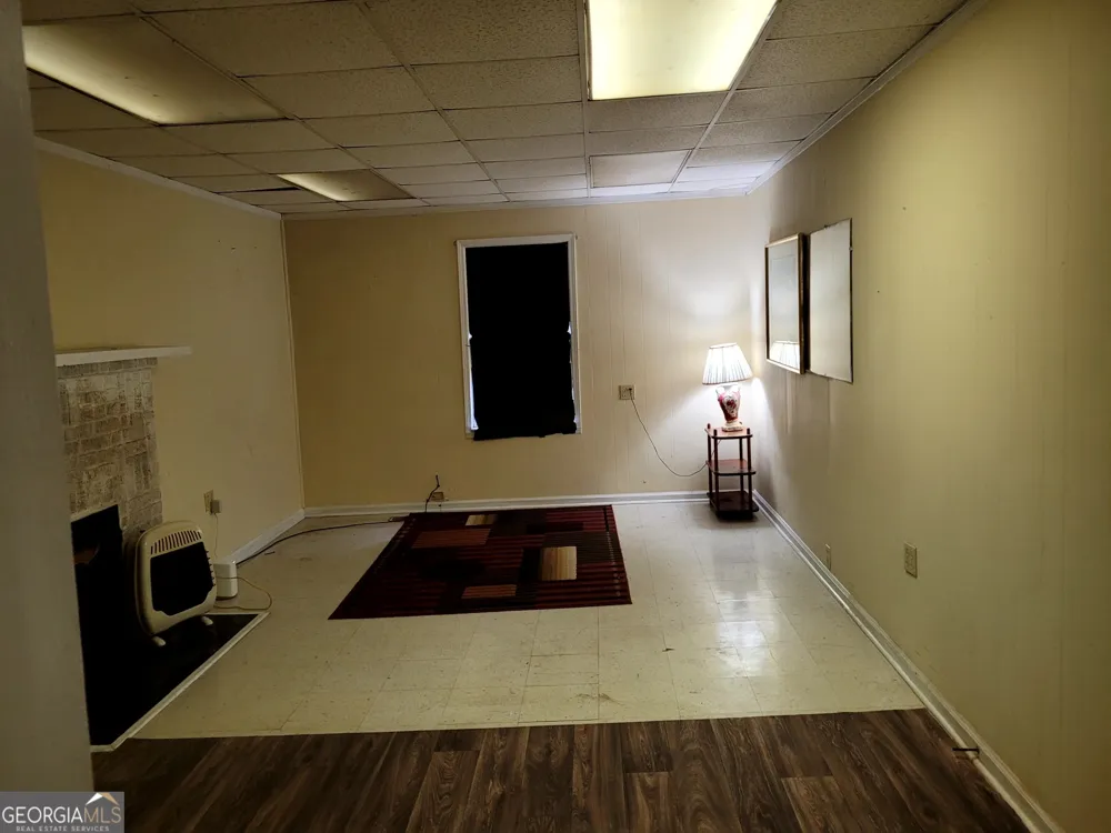 208 Manley RD Griffin, GA 30223