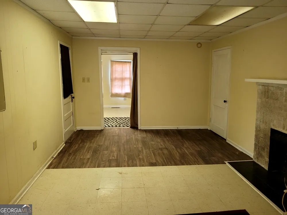 208 Manley RD Griffin, GA 30223