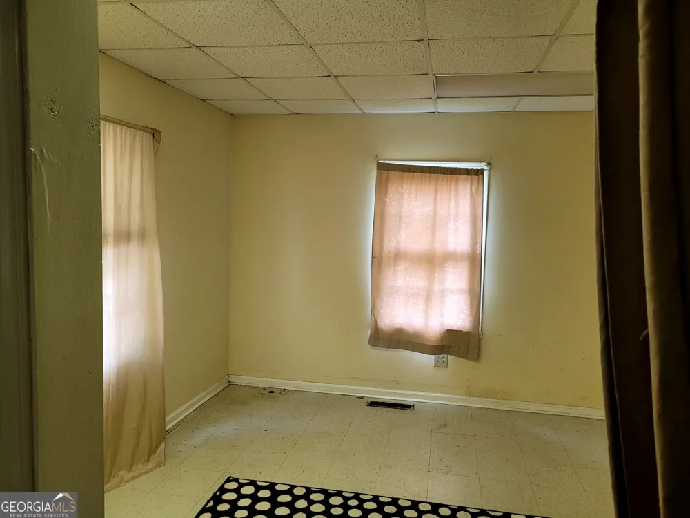 208 Manley RD Griffin, GA 30223