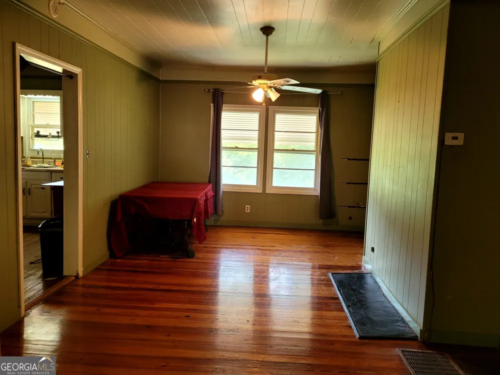 208 Manley RD Griffin, GA 30223