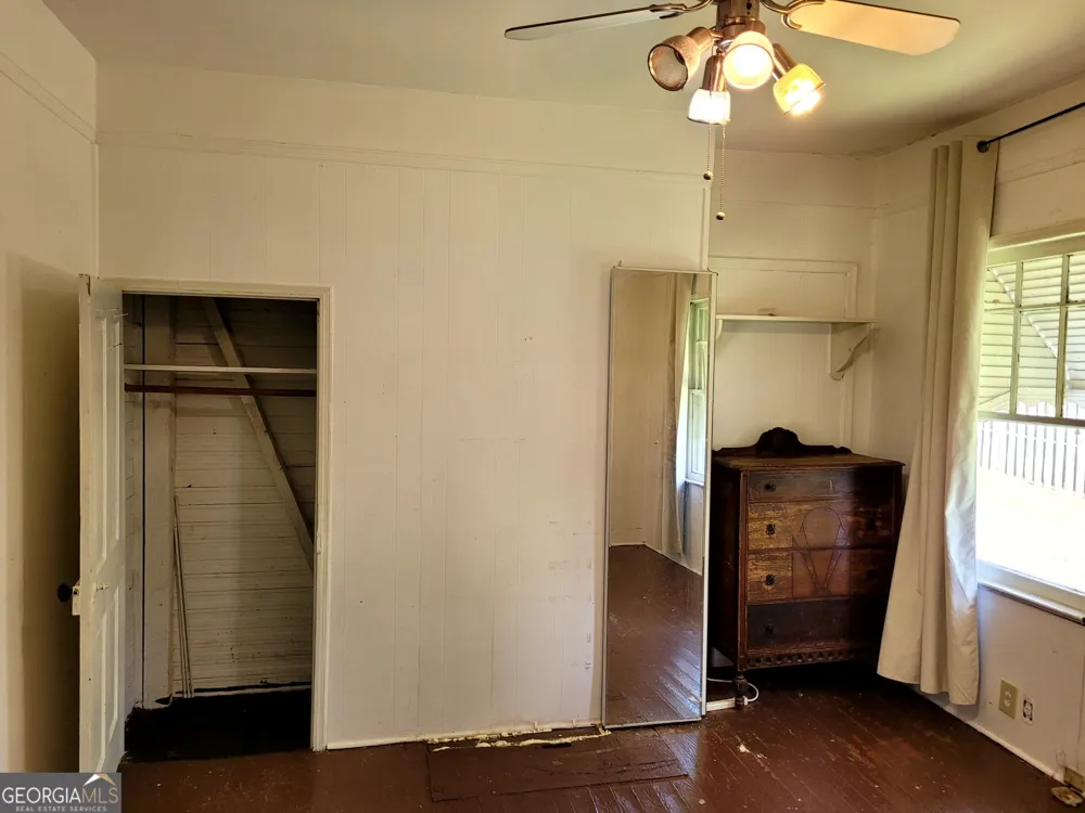208 Manley RD Griffin, GA 30223