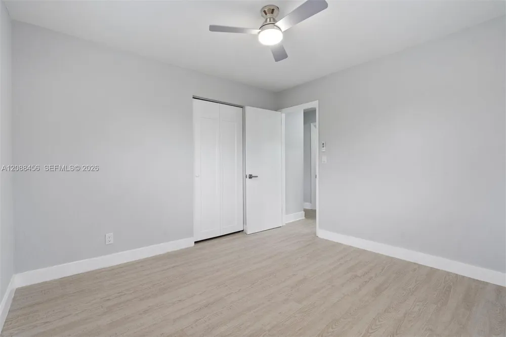 6405 Dawson St Hollywood, FL 33023