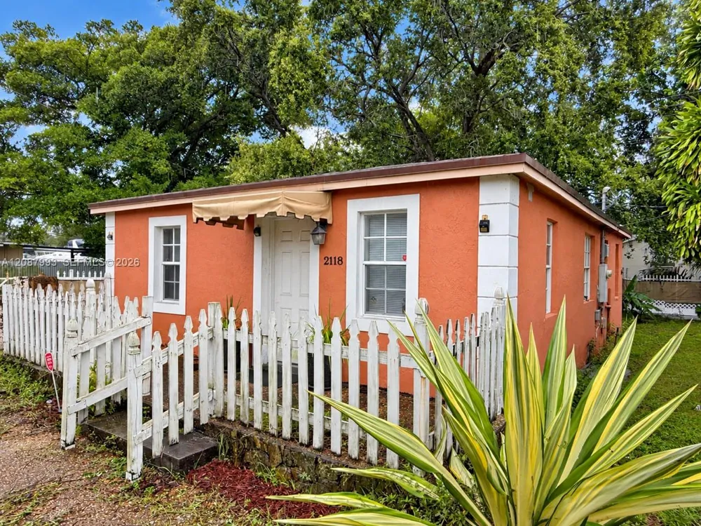 2118 NW 83rd St Miami, FL 33147