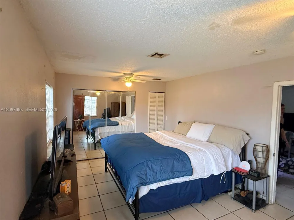 2118 NW 83rd St Miami, FL 33147