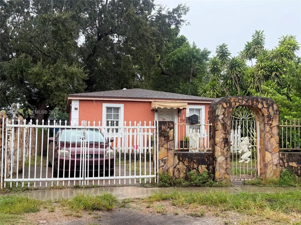 2118 NW 83rd St Miami, FL 33147