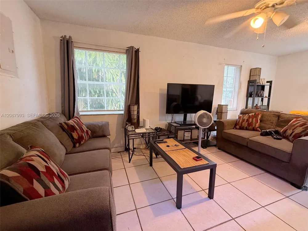 2118 NW 83rd St Miami, FL 33147