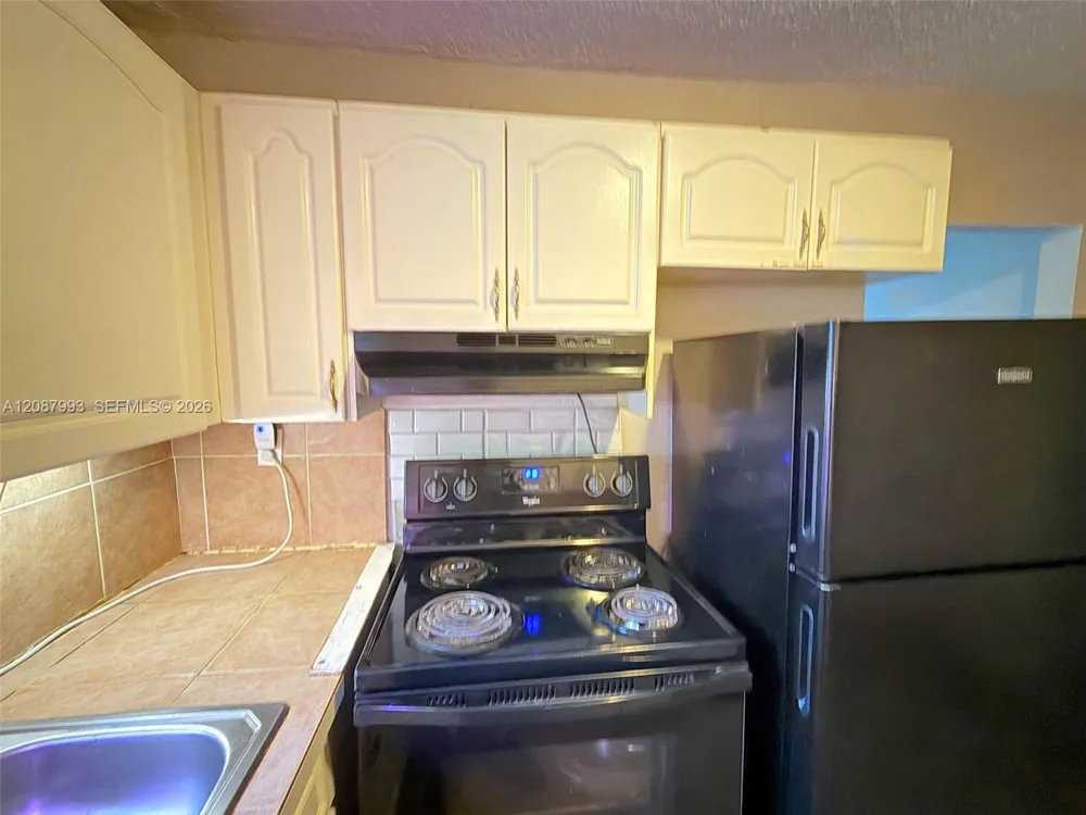 2118 NW 83rd St Miami, FL 33147