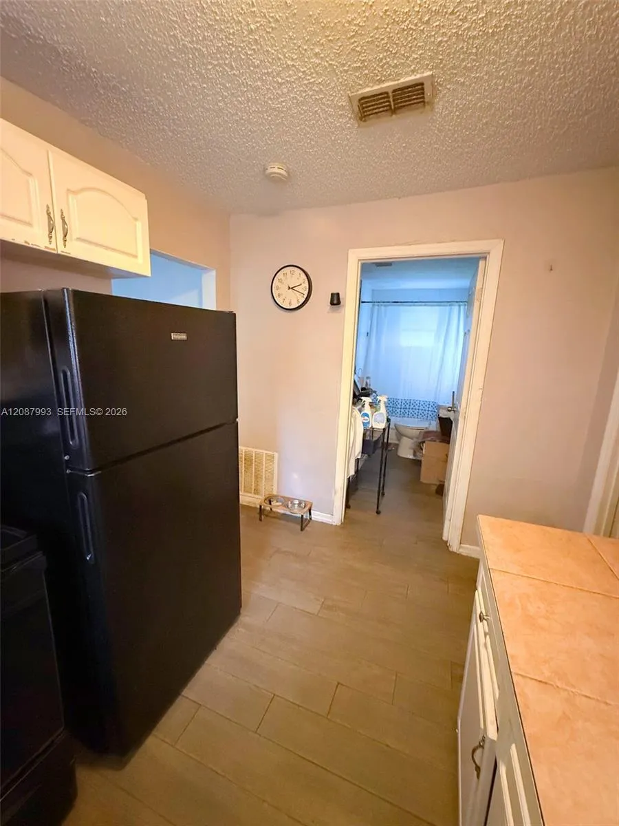 2118 NW 83rd St Miami, FL 33147