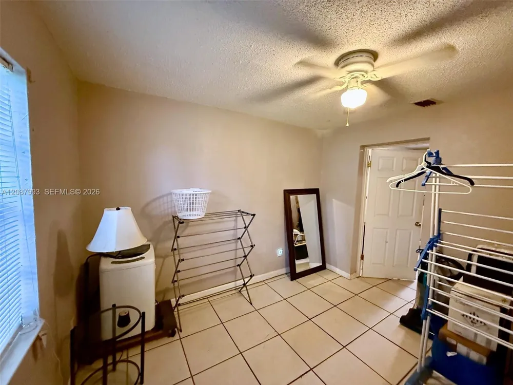 2118 NW 83rd St Miami, FL 33147