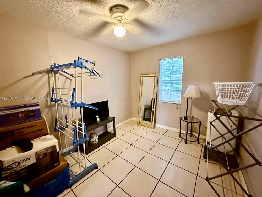 2118 NW 83rd St Miami, FL 33147