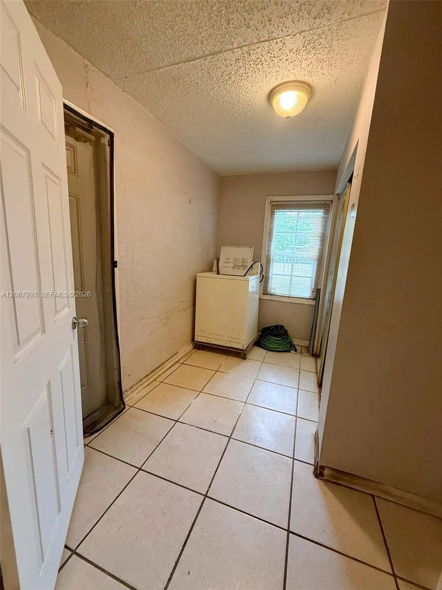 2118 NW 83rd St Miami, FL 33147