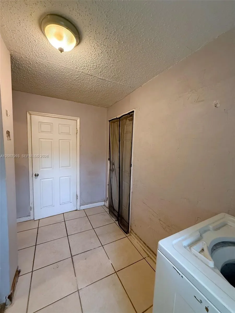 2118 NW 83rd St Miami, FL 33147
