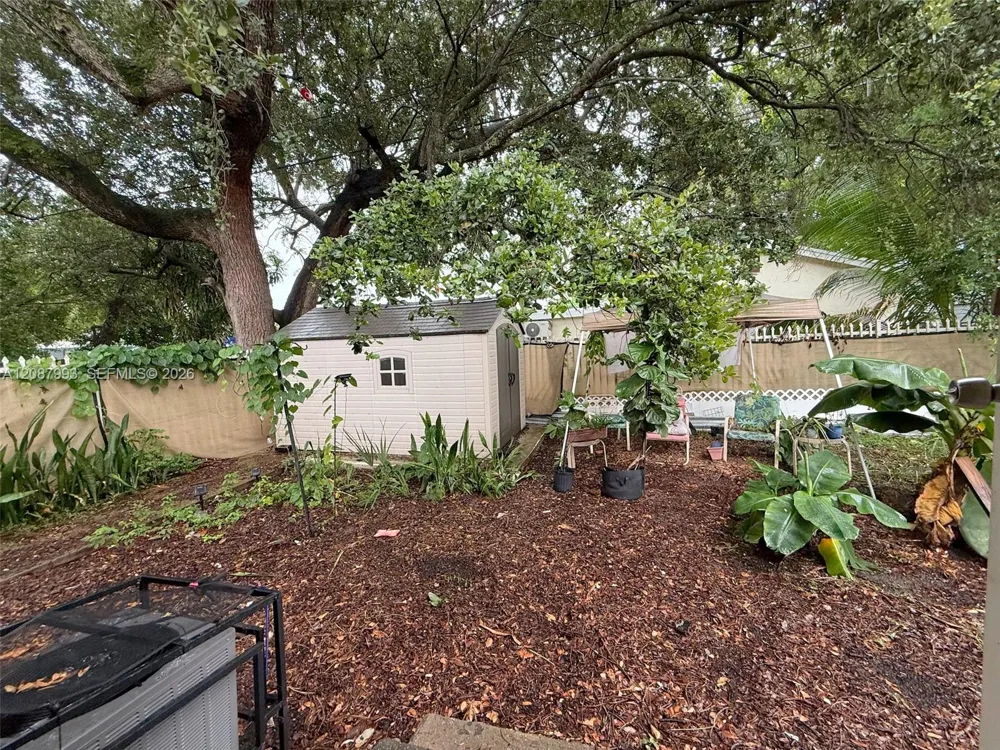 2118 NW 83rd St Miami, FL 33147