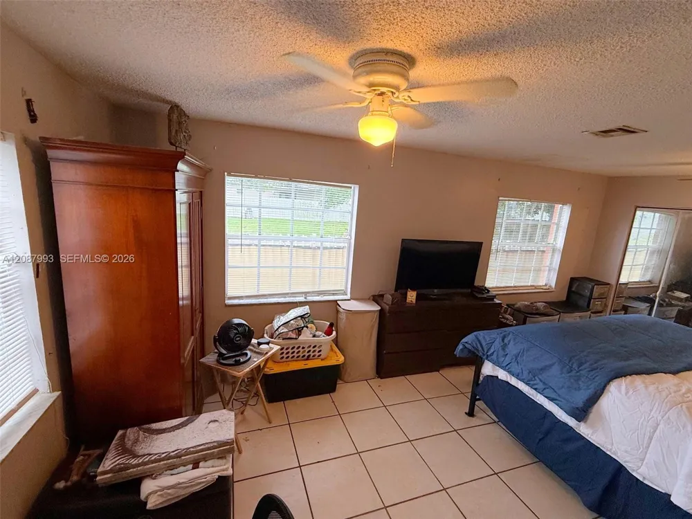 2118 NW 83rd St Miami, FL 33147