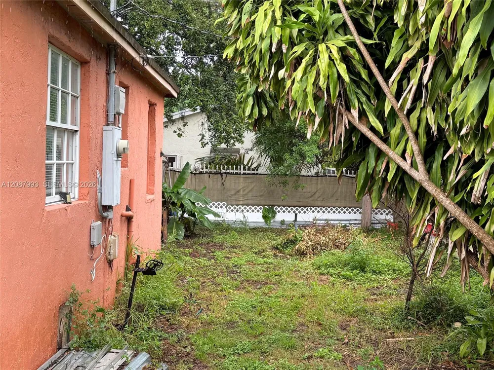 2118 NW 83rd St Miami, FL 33147