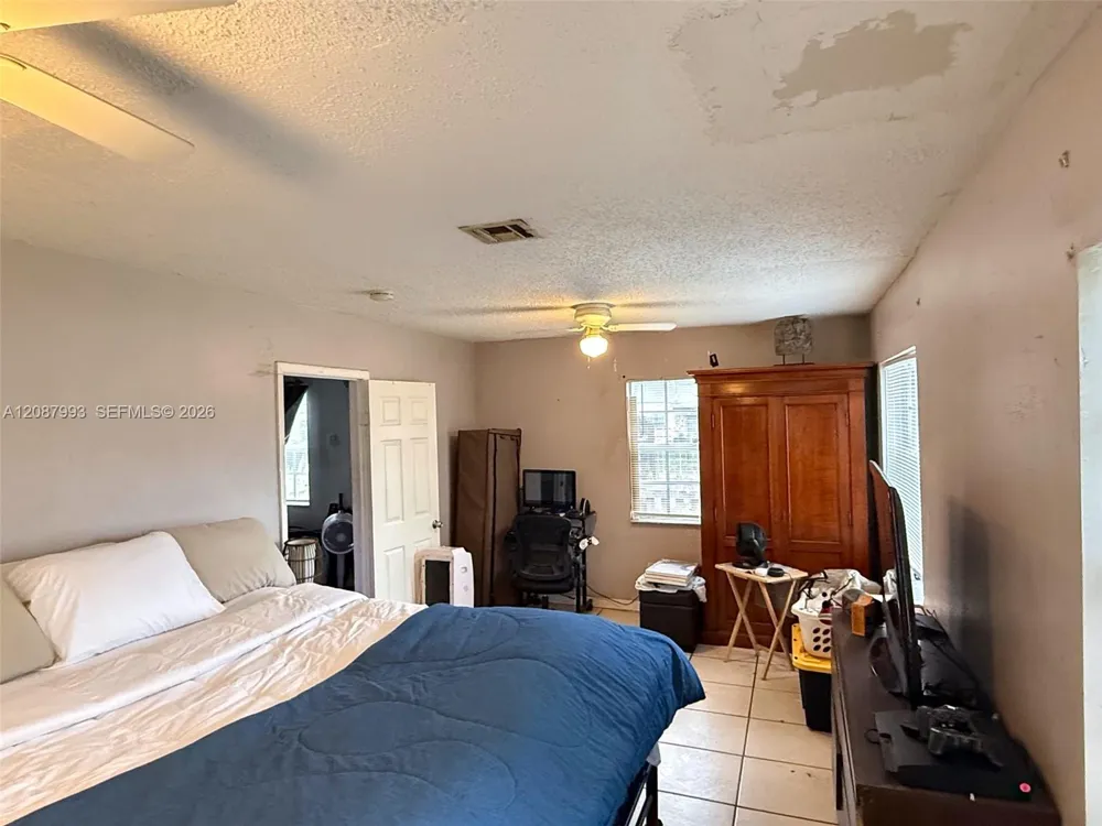2118 NW 83rd St Miami, FL 33147