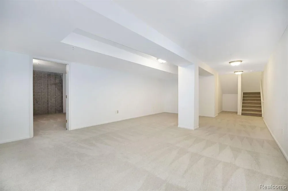24204 Alexa Drive Commerce, MI 48390