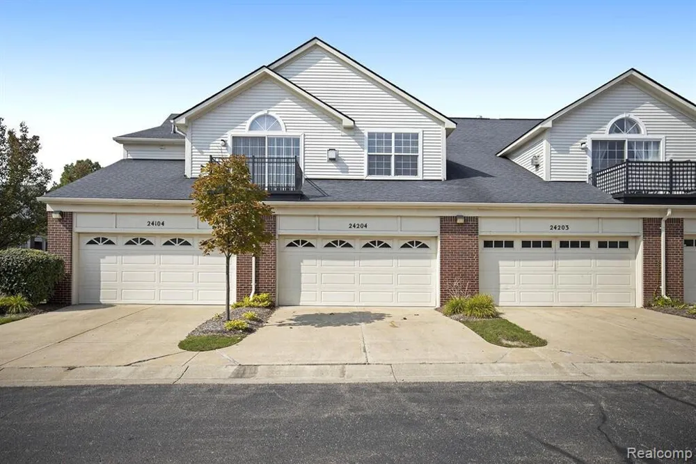 24204 Alexa Drive Commerce, MI 48390