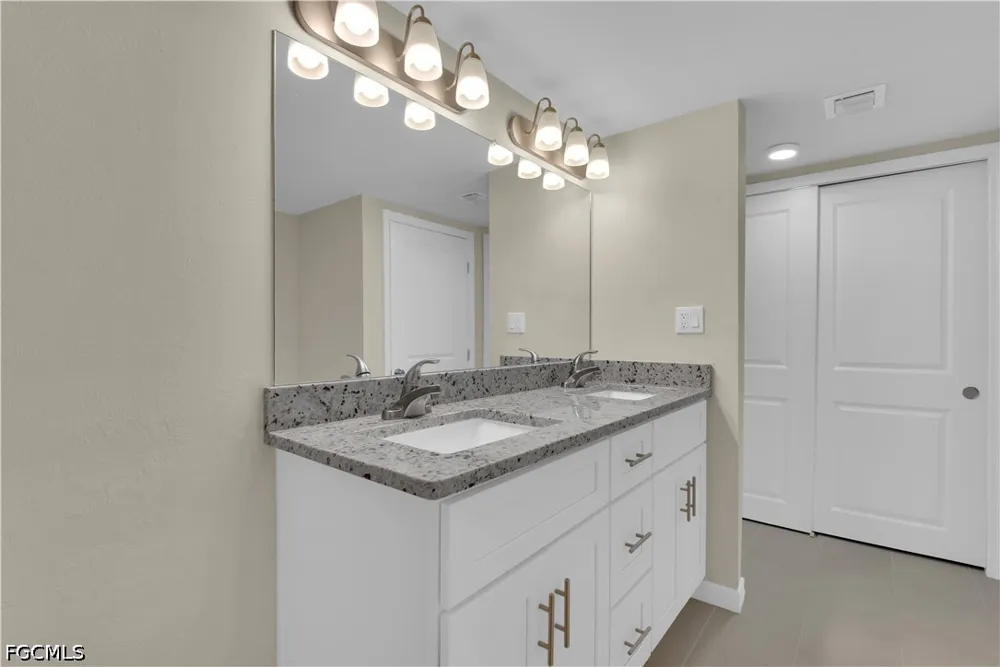 Partridge Place Road #103 Fort Myers, FL 33908