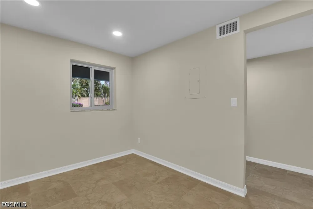 Partridge Place Road #103 Fort Myers, FL 33908