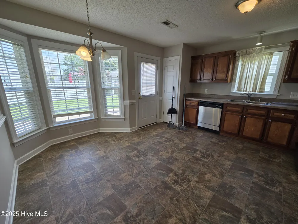 3505 Palmetto Drive Greenville, NC 27834