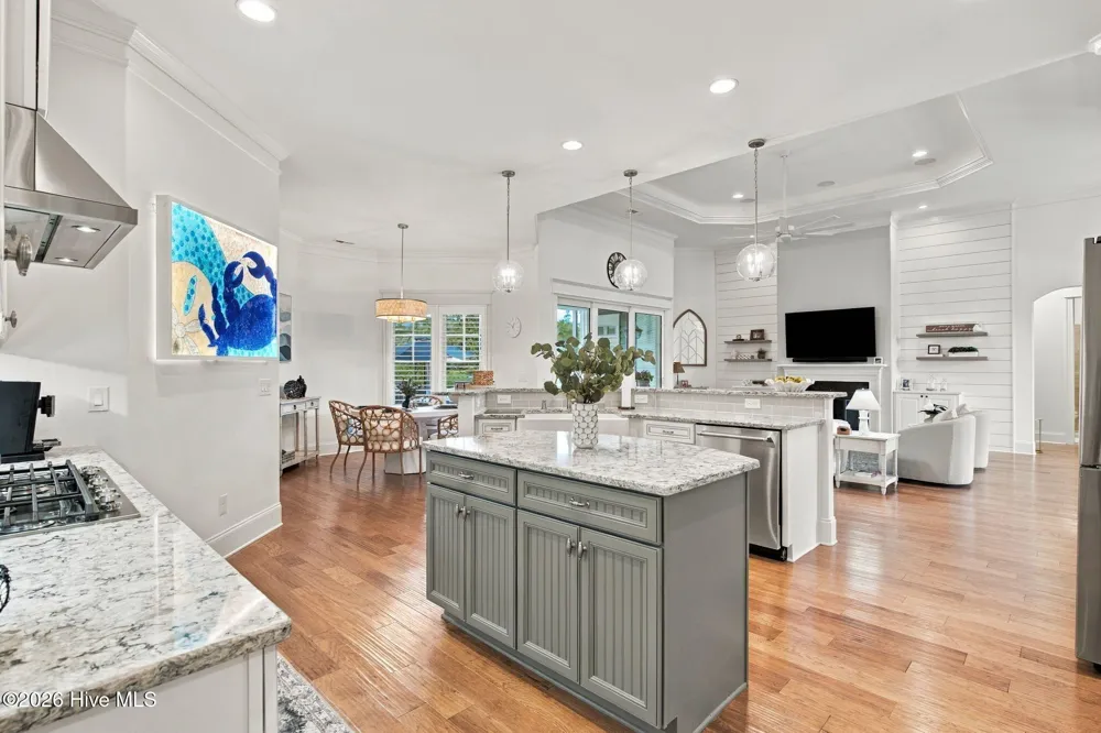 517 Moss Tree Drive Wilmington, NC 28405