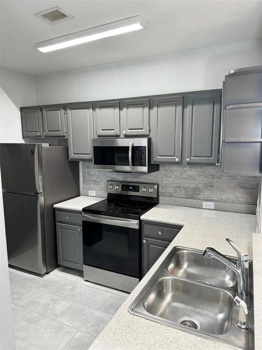 2603 MAITLAND CROSSING WAY #105 Orlando, FL 32810