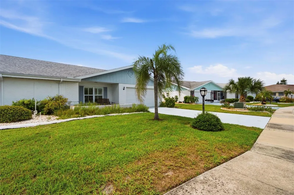 309 GREEN MANOR DRIVE Sun City Center, FL 33573