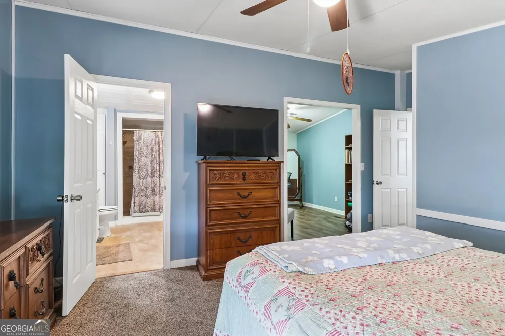 124 Edgewater DR Bloomingdale, GA 31302