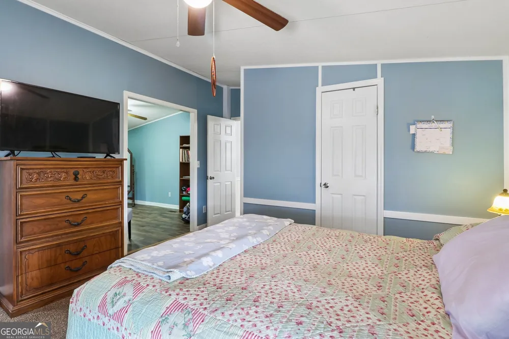 124 Edgewater DR Bloomingdale, GA 31302
