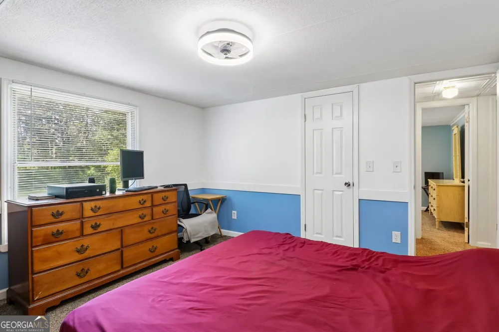 124 Edgewater DR Bloomingdale, GA 31302
