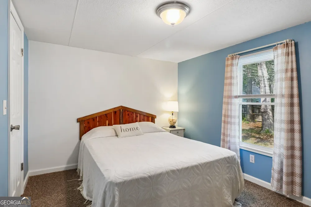124 Edgewater DR Bloomingdale, GA 31302