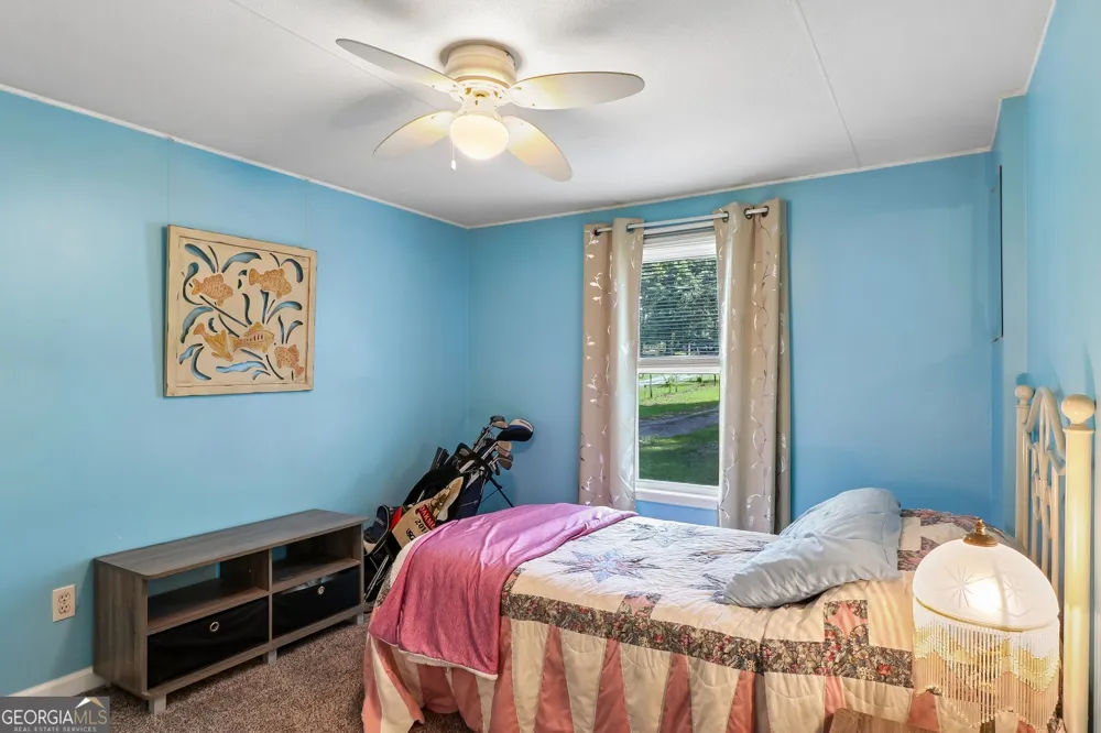 124 Edgewater DR Bloomingdale, GA 31302