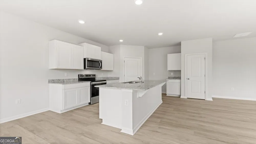 8162 Coldstream DR Fairburn, GA 30213
