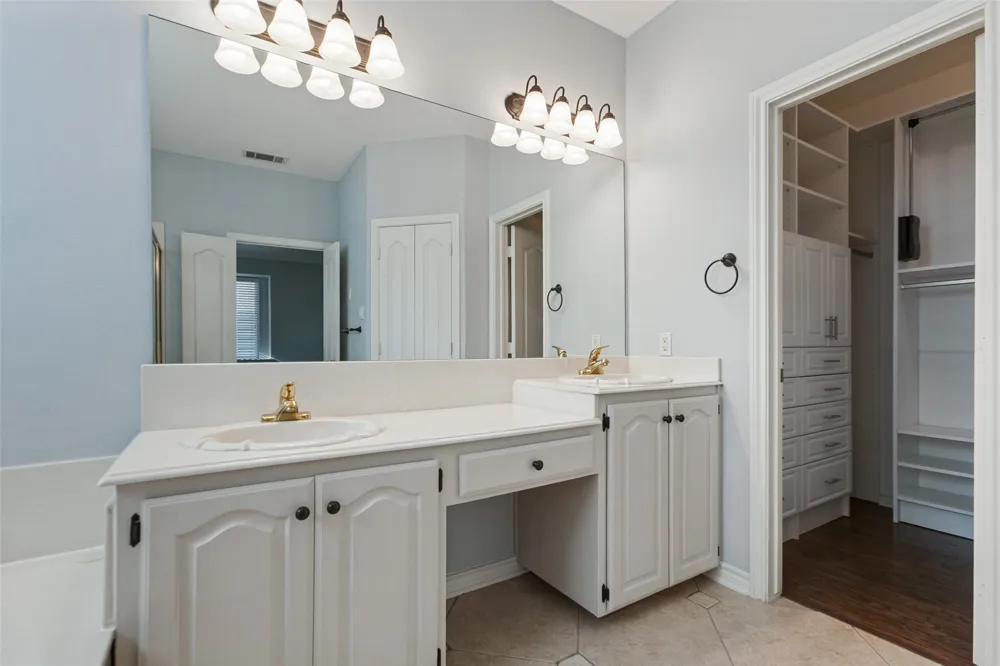 18803 Park Grove Lane Dallas, TX 75287