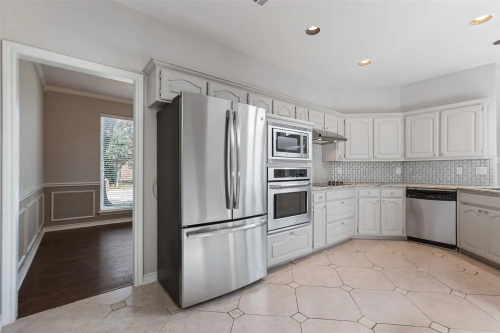 18803 Park Grove Lane Dallas, TX 75287
