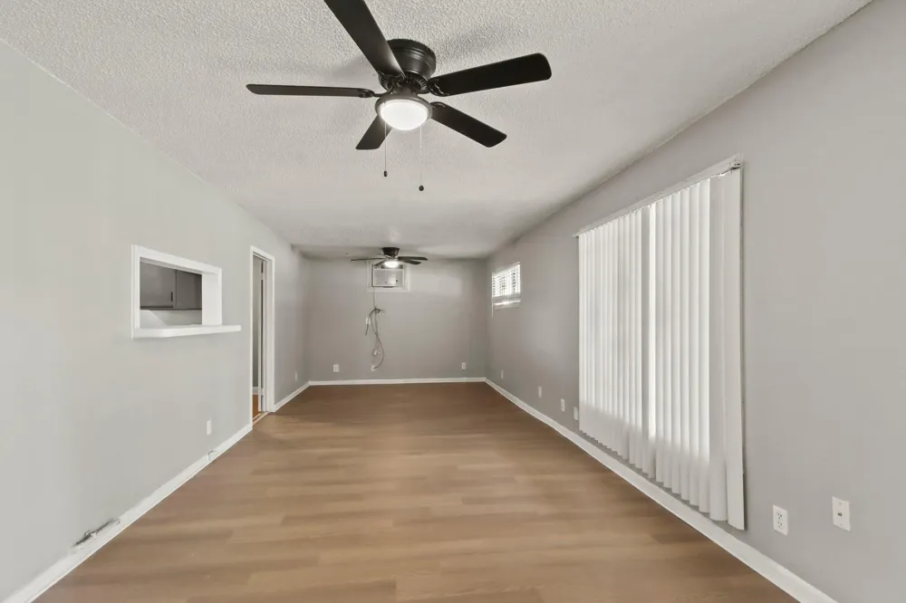 7306 Parker Road Houston, TX 77016