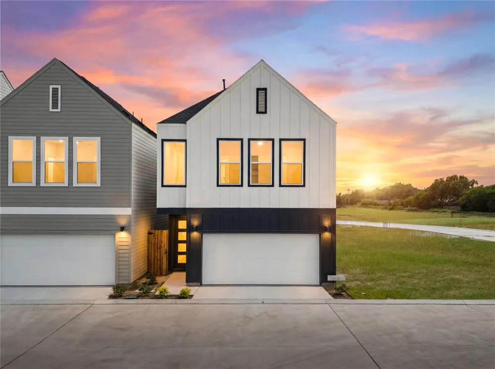 4011 Buffalo Moon Drive Houston, TX 77045
