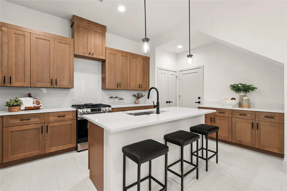 4011 Buffalo Moon Drive Houston, TX 77045