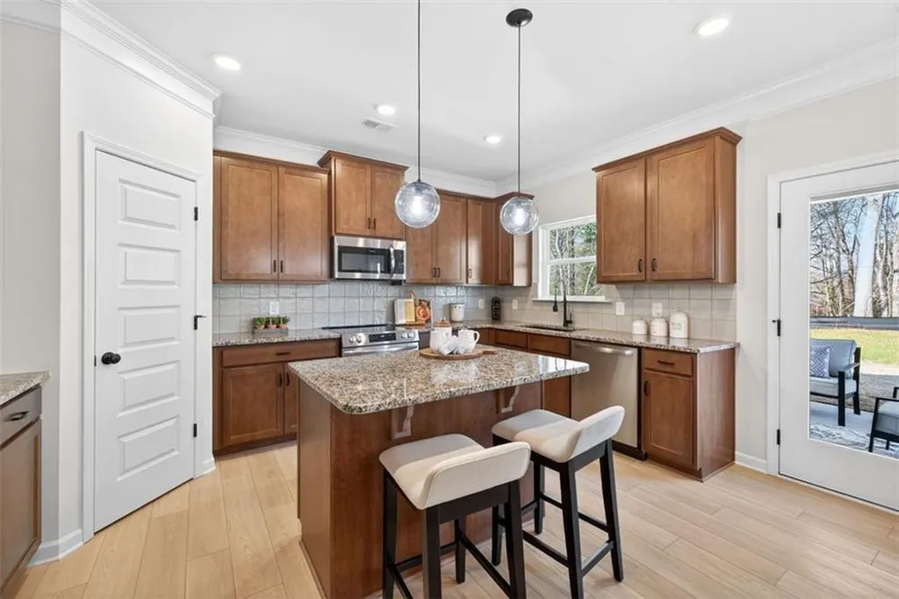 109 Shire Loop Calhoun, GA 30701