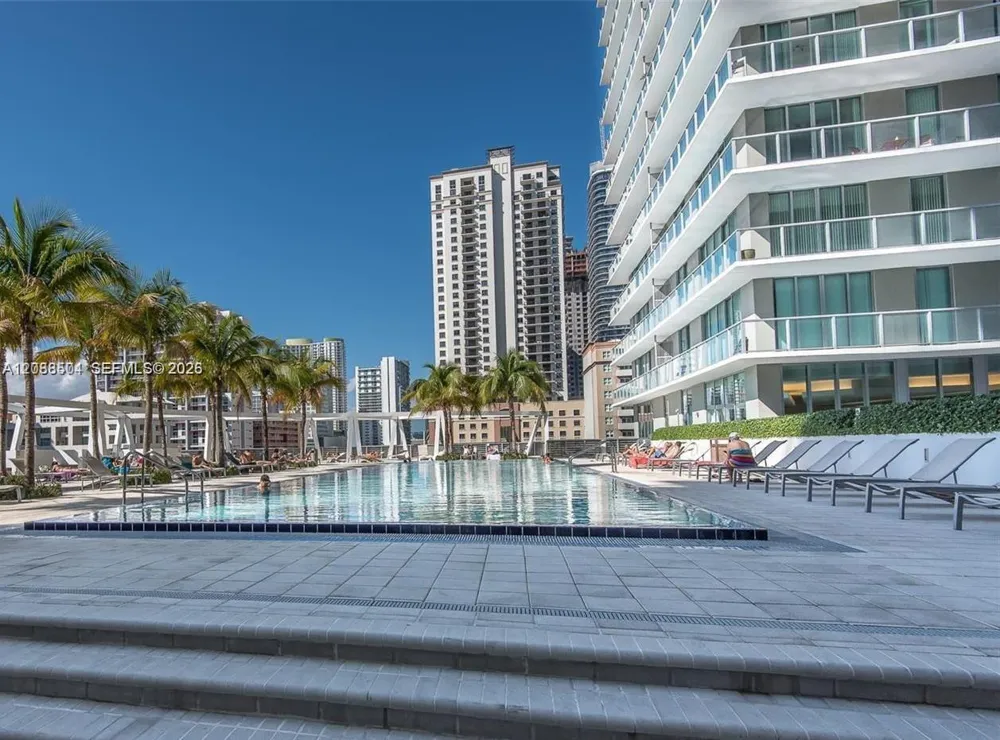 79 SW 12th St #2310-S Miami, FL 33130