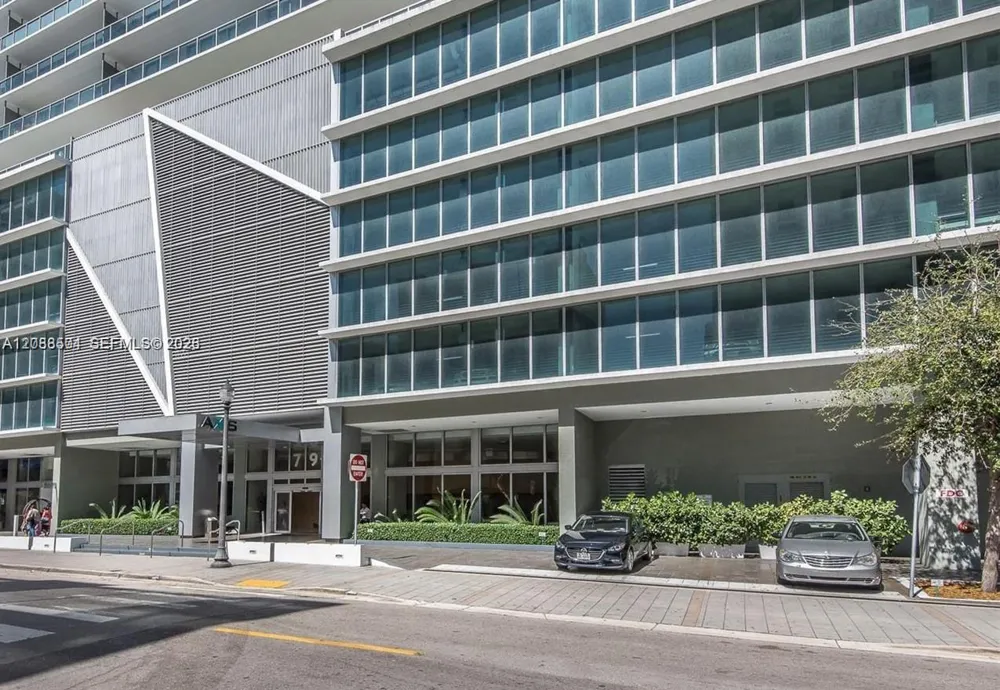 79 SW 12th St #2310-S Miami, FL 33130