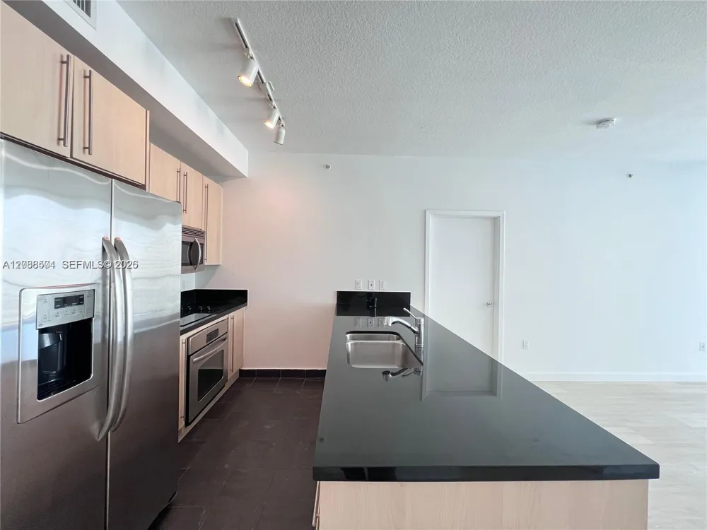 79 SW 12th St #2310-S Miami, FL 33130