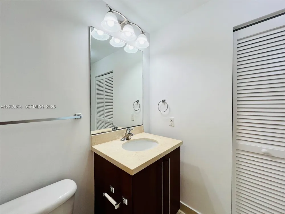 79 SW 12th St #2310-S Miami, FL 33130