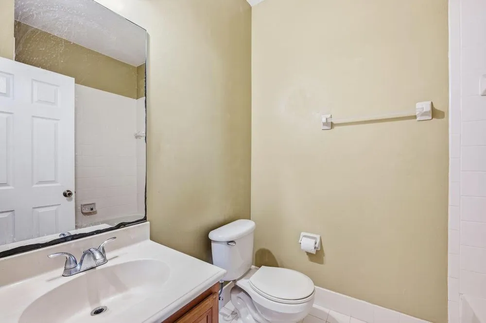 160 Village Boulevard #G Tequesta, FL 33469