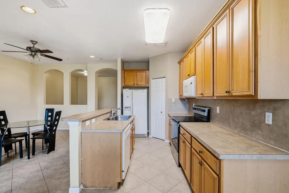 160 Village Boulevard #G Tequesta, FL 33469