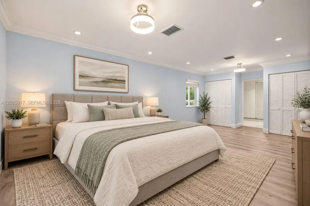 918 NE 4th St Hallandale Beach, FL 33009